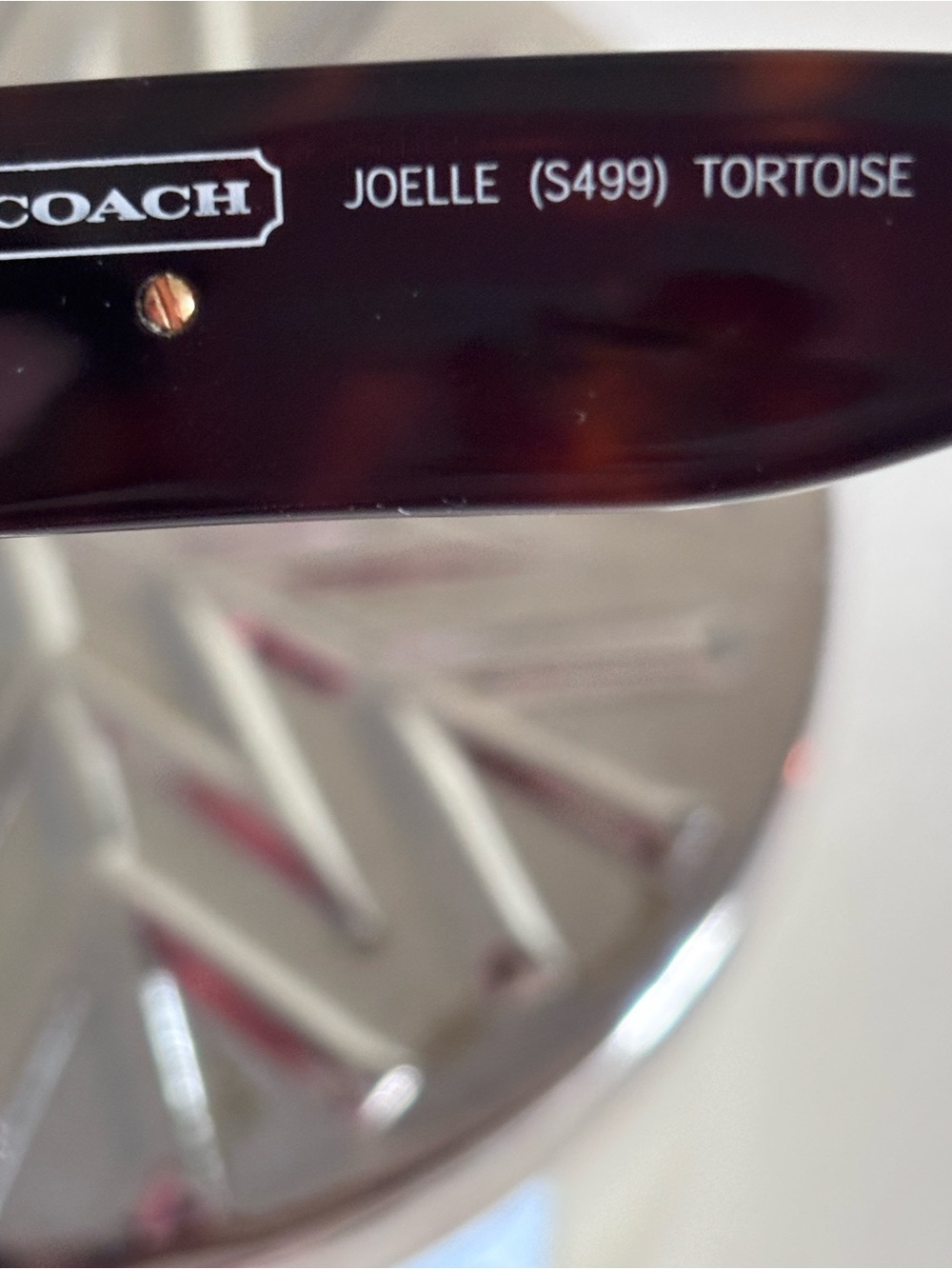Coach Joëlle tortoise sunglasses - Picture 5 of 11